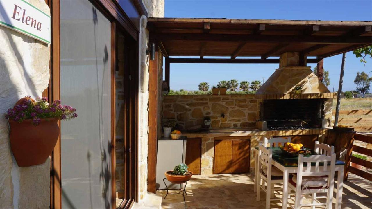 Studio Eleni - Oasis Holiday Houses Kokkinos Pirgos Extérieur photo