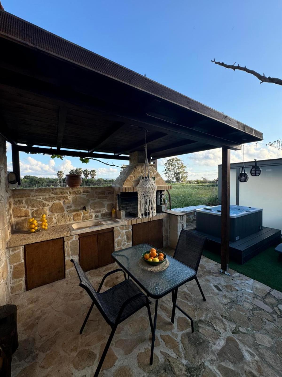 Studio Eleni - Oasis Holiday Houses Kokkinos Pirgos Extérieur photo