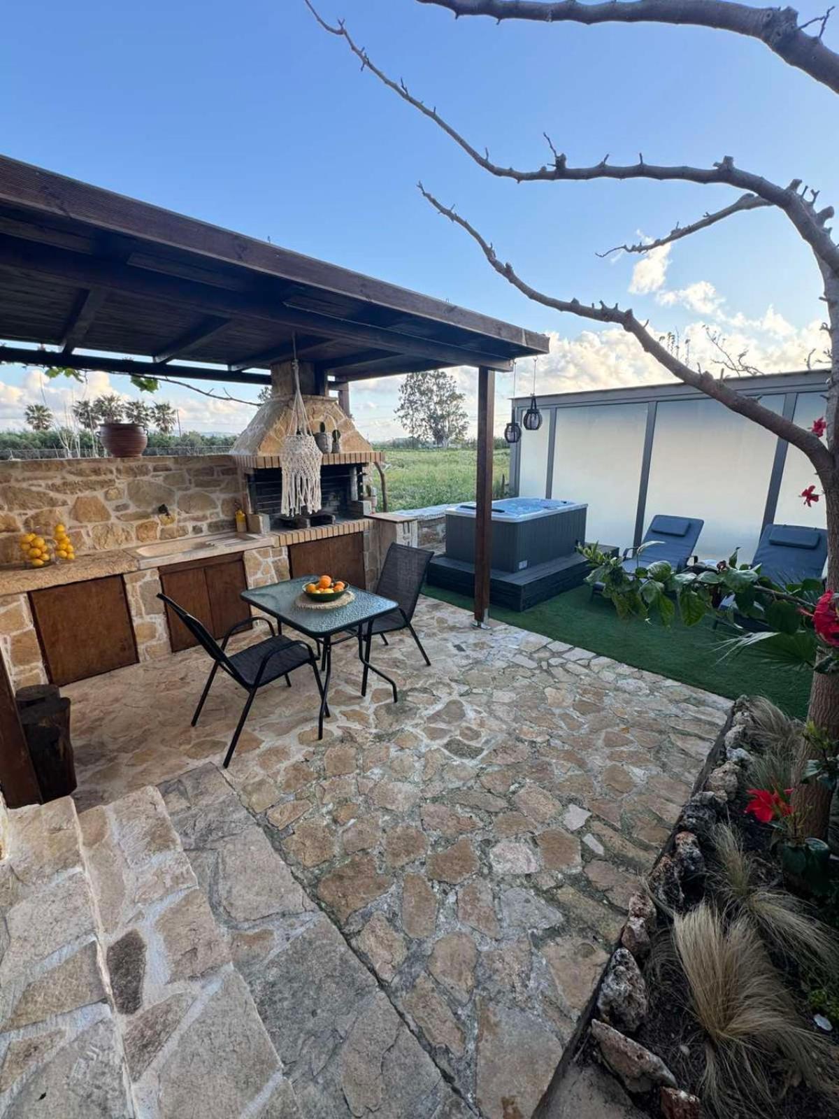 Studio Eleni - Oasis Holiday Houses Kokkinos Pirgos Extérieur photo